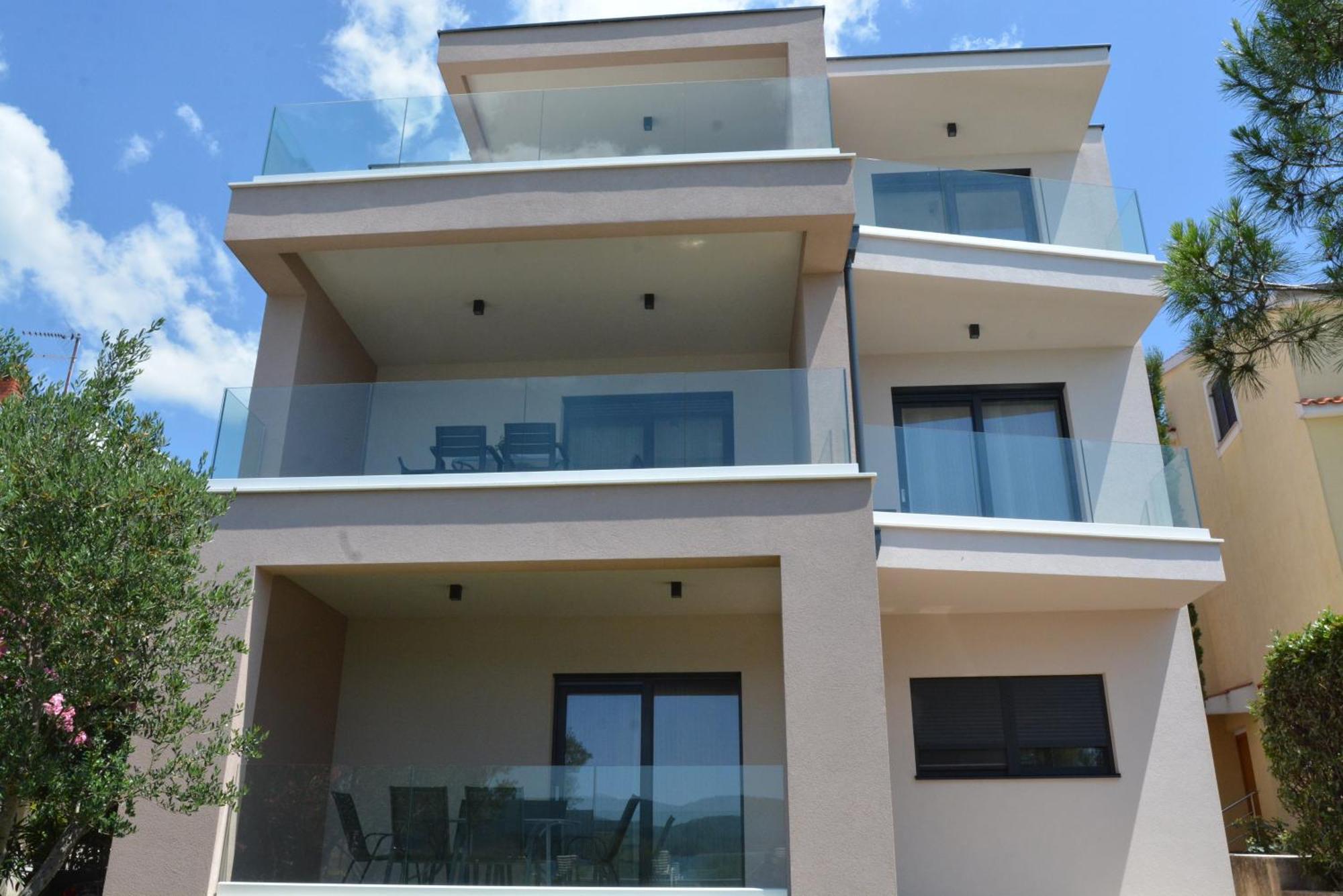 Sole Apartment Turanj Exterior photo