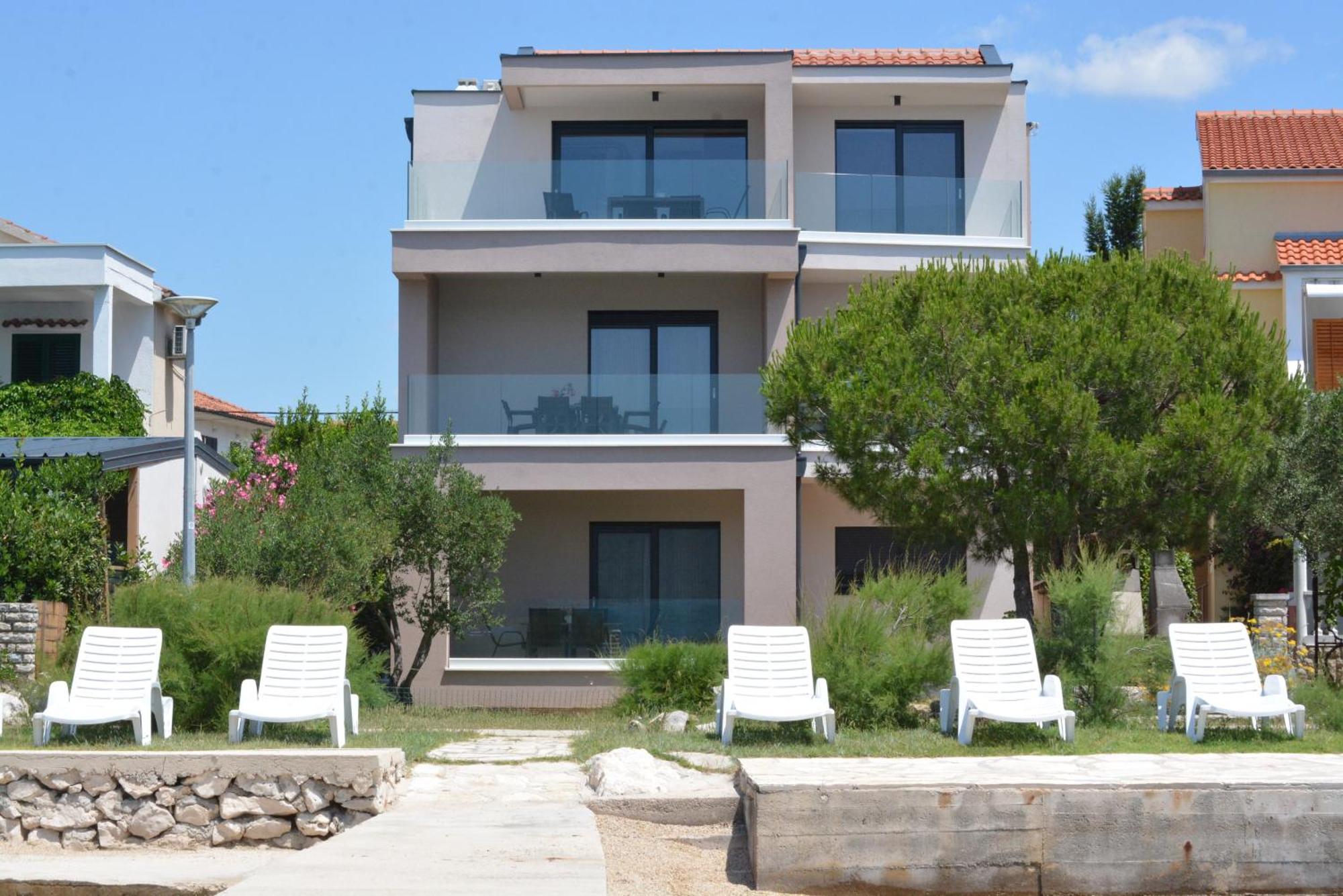 Sole Apartment Turanj Exterior photo