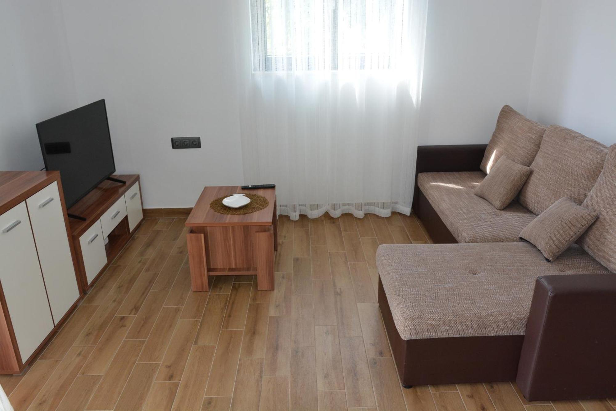 Sole Apartment Turanj Exterior photo